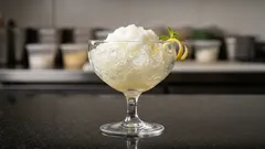 Granita al limone fatta in casa: profumata e dissetante, senza gelatiera