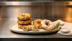 Taralli di Pasqua alti e friabili: doppia cottura e glassa al limone (facoltativa)